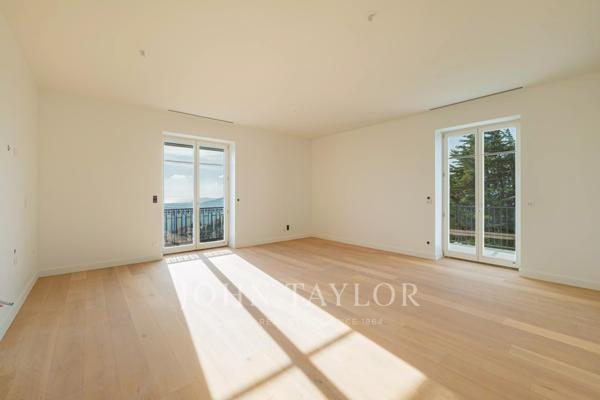 Appartement 4 pièces, 3 balcons, vue mer, montagne et village