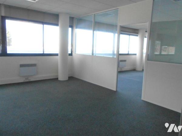 Immeuble - Locaux d’entreprise (bureaux)
