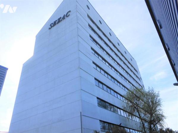 Immeuble - Locaux d’entreprise (bureaux)