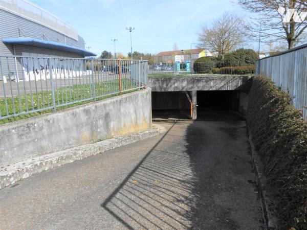 Immeuble - Locaux d’entreprise (bureaux)