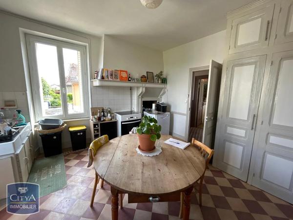 Maison à louer 3 pièces 71m² Bujaleuf (87460)