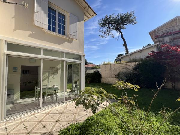 ROYAN - QUARTIER DU PARC - 150 M PLAGE - MAISON 3 CHAMBRES avec JARDIN