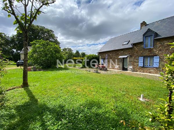 À VENDRE LONGÈRE EN PIERRE  5 CHAMBRES À COMBOURG