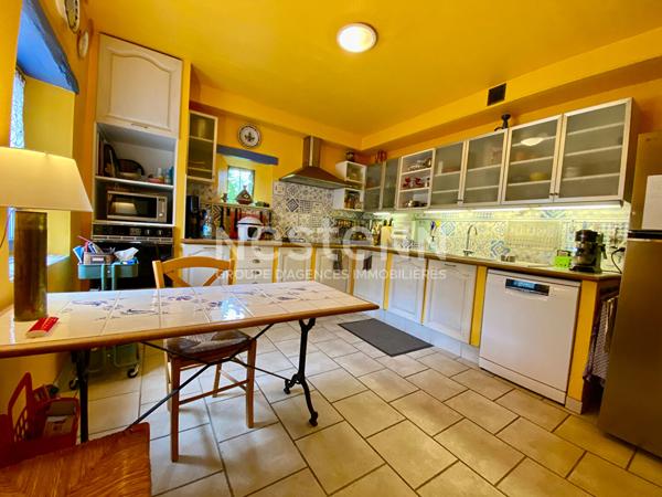 À VENDRE LONGÈRE EN PIERRE  5 CHAMBRES À COMBOURG