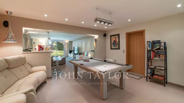Biot - Magnifique Villa dans un Domaine Prestigieux