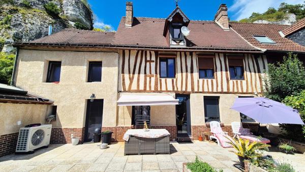 Maison mitoyenne avec terrasse