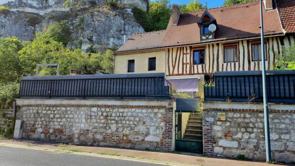 Maison mitoyenne avec terrasse