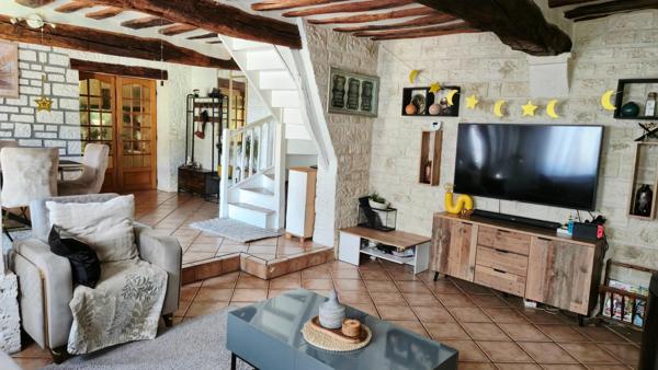 Maison mitoyenne avec terrasse
