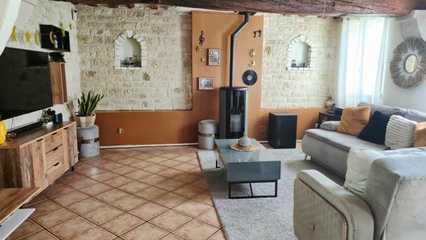 Maison mitoyenne avec terrasse