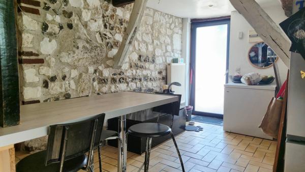 Maison mitoyenne avec terrasse