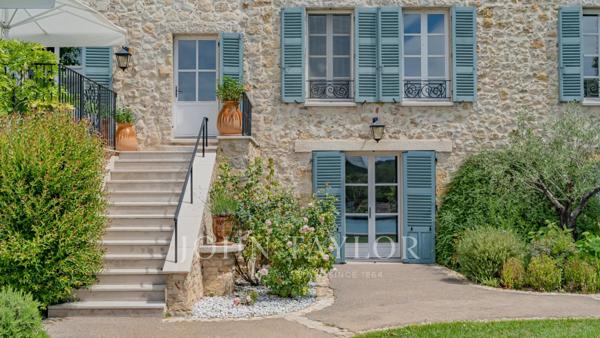 Domaine d'exception au coeur du pays de Fayence