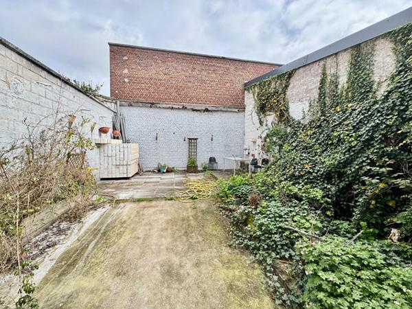 Maison  136m2 , 3 chambres , garage , cour de 70m2 en hyper centre-ville d'Amiens