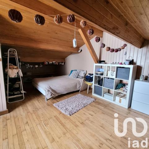 Maison à vendre 9 pièces 218 m² Aigondigné