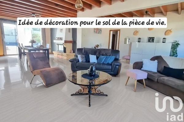Maison à vendre 9 pièces 218 m² Aigondigné