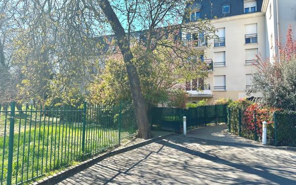 Appartement à vendre    3 pièces • 54,03 m2 Épinay-sur-Seine