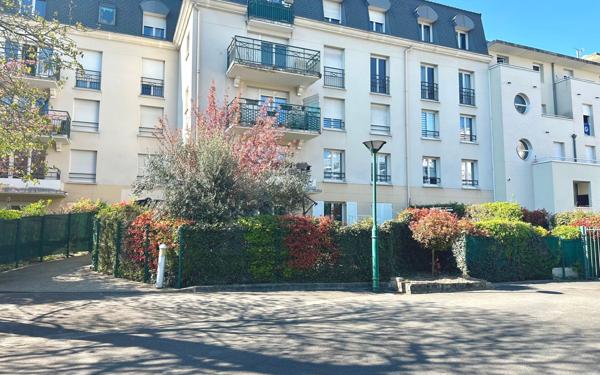 Appartement à vendre    3 pièces • 54,03 m2 Épinay-sur-Seine