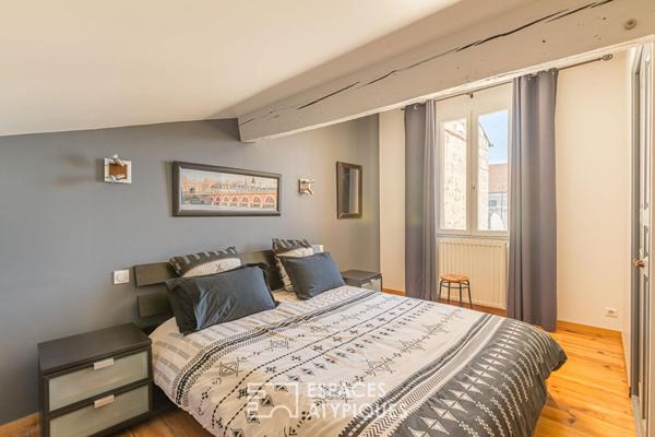 Dernier étage en duplex avec véranda et terrasse