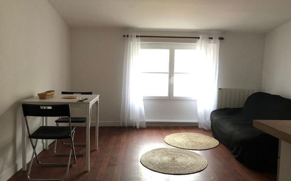 Appartement à louer    2 pièces •  Rochefort