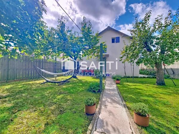 Maison 3 chambres avec joli jardin arboré