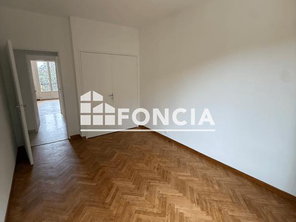 Location Appartement 3 pièces 79.77 m² - 72 AVENUE FONTENAILLE Aix-en-provence 13100