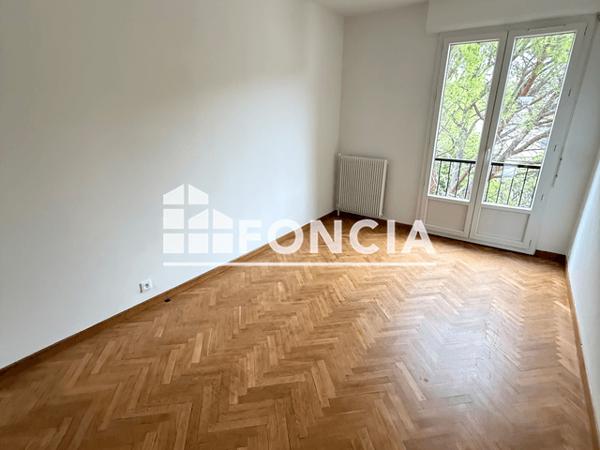 Location Appartement 3 pièces 79.77 m² - 72 AVENUE FONTENAILLE Aix-en-provence 13100
