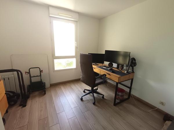 Très bel Appartement 3P avec extérieur au pied de la Gare RER de Cergy-le-Haut