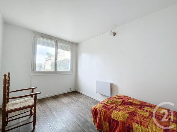 Appartement F4 à vendre  4 pièces - 92,05 m2 COMBS LA VILLE - 77