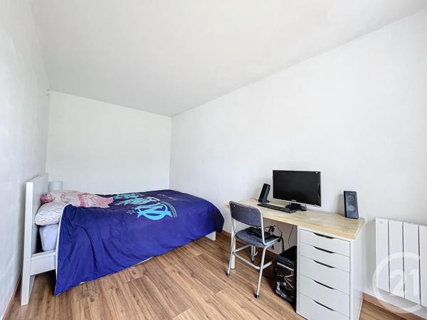 Appartement F4 à vendre  4 pièces - 92,05 m2 COMBS LA VILLE - 77