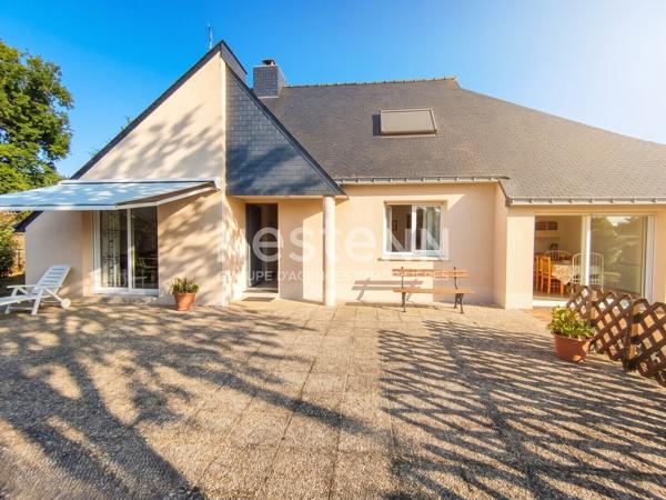 A VENDRE Baden Maison contemporaine 7 pièces 3 960 m² de terrain secteur calme entre mer et bourg