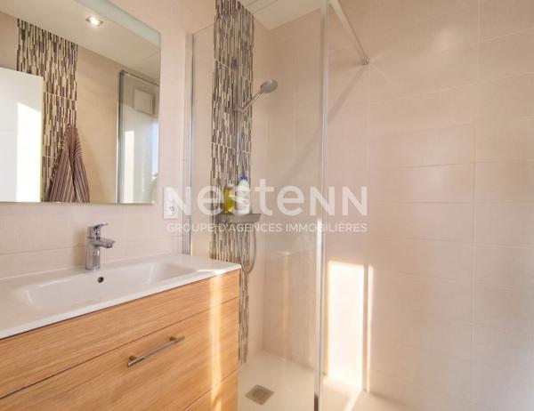 A VENDRE Baden Maison contemporaine 7 pièces 3 960 m² de terrain secteur calme entre mer et bourg