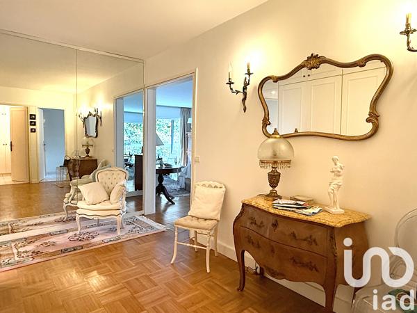 Appartement à vendre 4 pièces 114 m² Le Chesnay-Rocquencourt