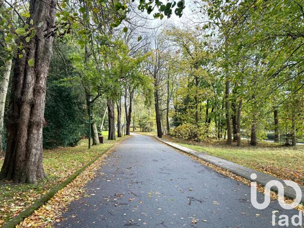 Appartement à vendre 4 pièces 114 m² Le Chesnay-Rocquencourt