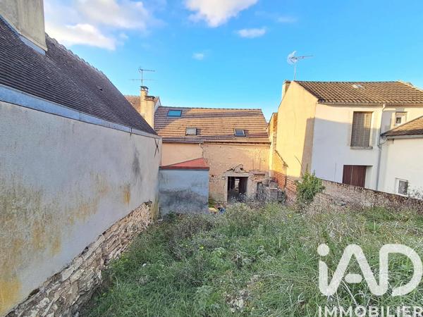 Parking à vendre 402 m² Courgis