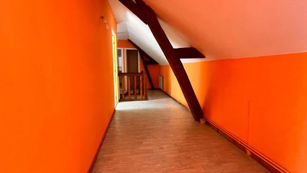 Maison Montval Sur Loir 5 pièce(s) 121 m2  - 3 chambres