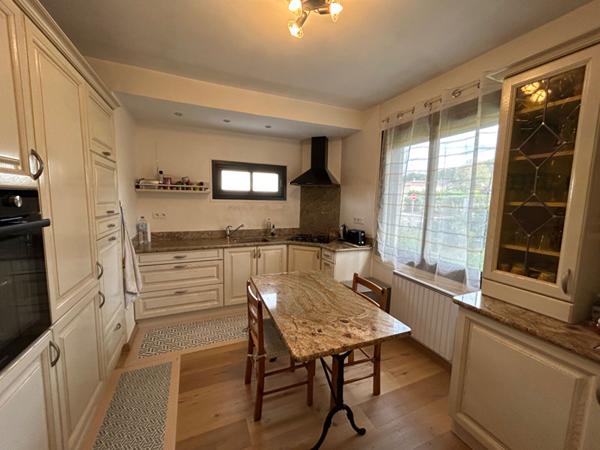 Achat maison près de CAHORS - 5 pièce(s) - 145 m² - 265 000 €