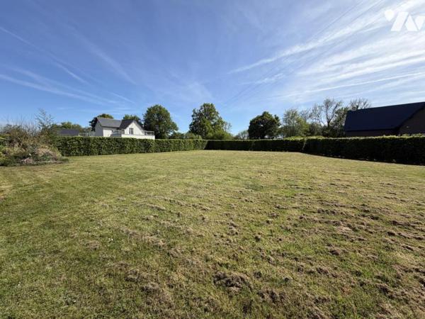 Terrain à bâtir au calme dans un environnement privilégié au Torquesne