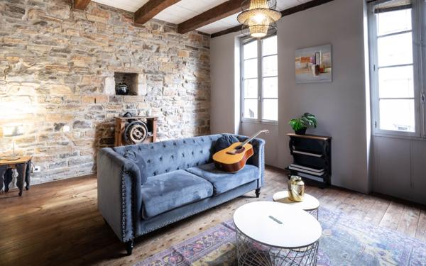 Appartement à vendre    5 pièces •  Cordes-sur-Ciel