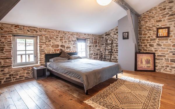 Appartement à vendre    5 pièces •  Cordes-sur-Ciel