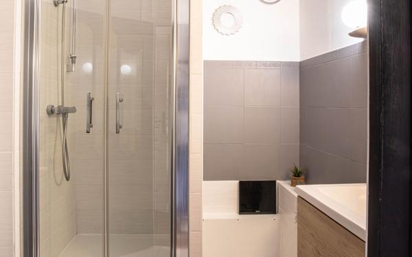 Appartement à vendre    5 pièces •  Cordes-sur-Ciel