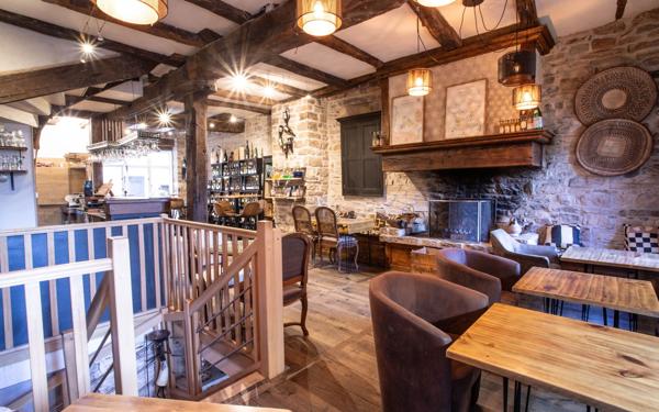 Appartement à vendre    5 pièces •  Cordes-sur-Ciel