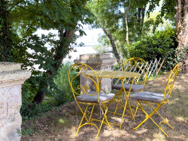 Maison à vendre 8 pièces de 242 m²