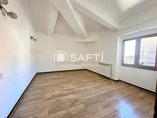 A VISITER SUR CAVAILLON, CENTRE VILLE APPARTEMENT DE 42 M² ENV.