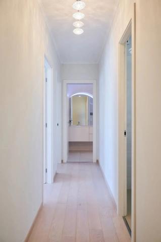 Vente                                                      Appartement
                        
                     3 pièces                      104 m2                     à Beausoleil