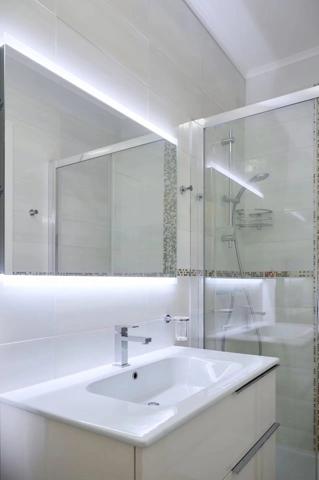 Vente                                                      Appartement
                        
                     3 pièces                      104 m2                     à Beausoleil