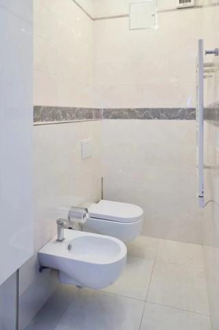 Vente                                                      Appartement
                        
                     3 pièces                      104 m2                     à Beausoleil
