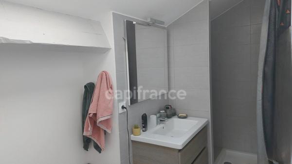 Appartement à vendre 3 pièces VILLENEUVE LES AVIGNON (30)