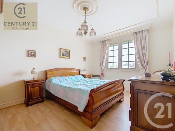 Maison à vendre  5 pièces - 140,83 m 2   LIMOGES  - 87