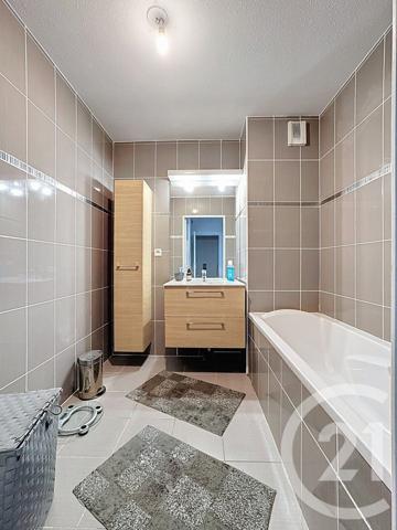 Appartement T3 à vendre  3 pièces - 69,20 m2 GARDANNE - 13