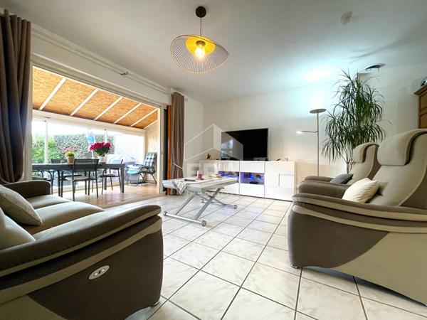 Charmante maison avec piscine, grand garage et prestations haut de gamme à Caromb