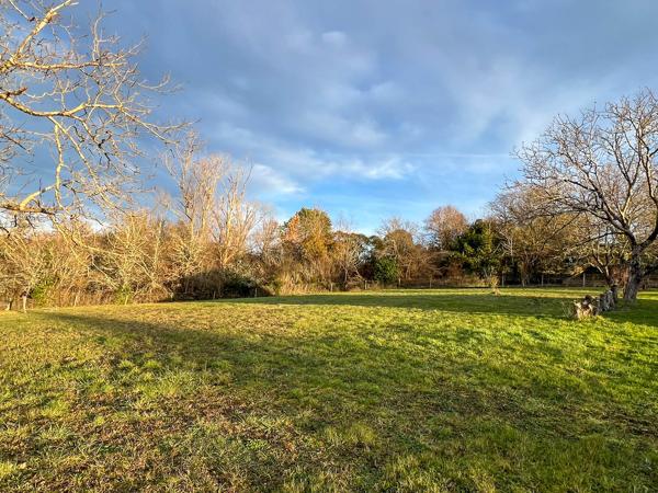 Terrain à vendre à Montcuq-en-Quercy-Blanc (46800) - Lot